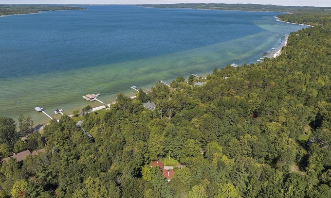 Boyne City Condo | Lake Charlevoix lakefront, 3 bedrooms, sleeps 8