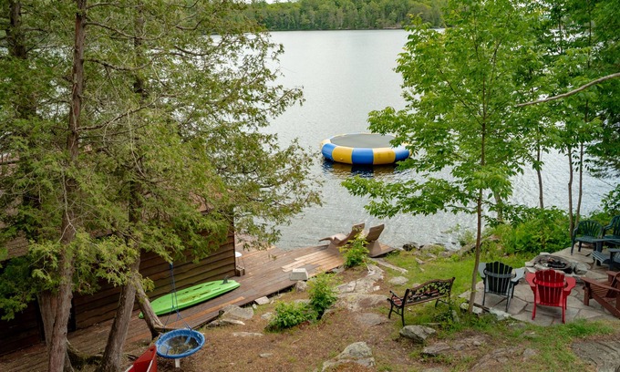 Muskoka Lakes Cottage | Lake Front cottage @ Muskoka