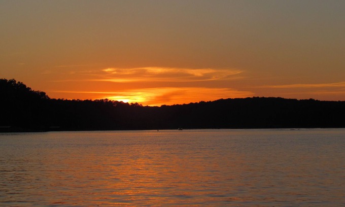 Westminster Cottage | Lake Front Cottage with Two Level Boat Dock - Gorgeous Sunsets