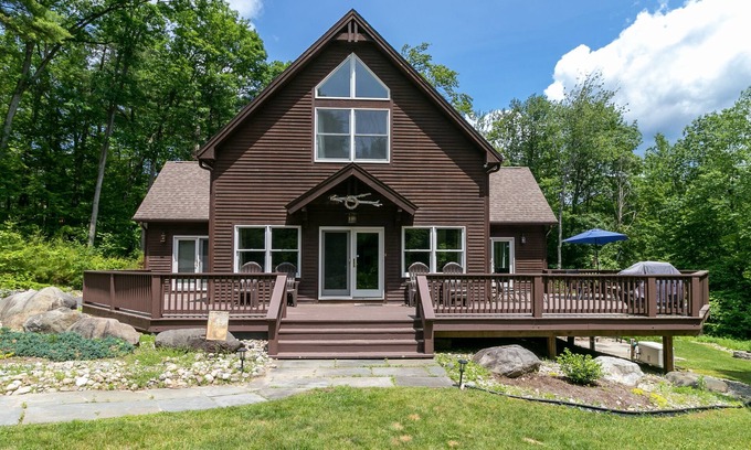 Lake George House | Lake George Mountain Retreat - Family And Pet Friendly