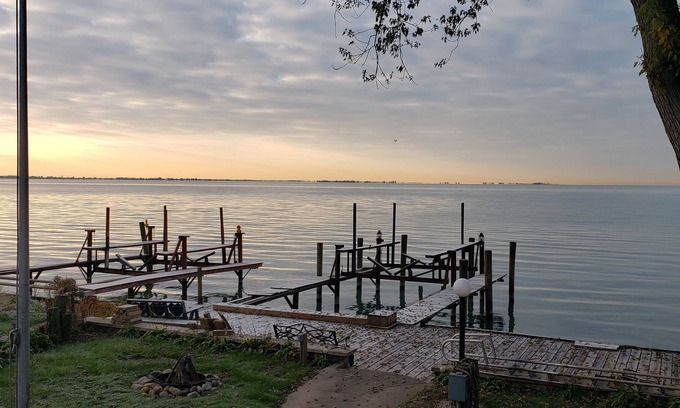 Anchorville House | Lake house, 5 bedrooms, 2 baths. and dog friendly