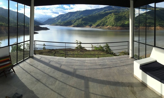 Chico House | Lake house at 3 hours from Bogota, perfect warm weather