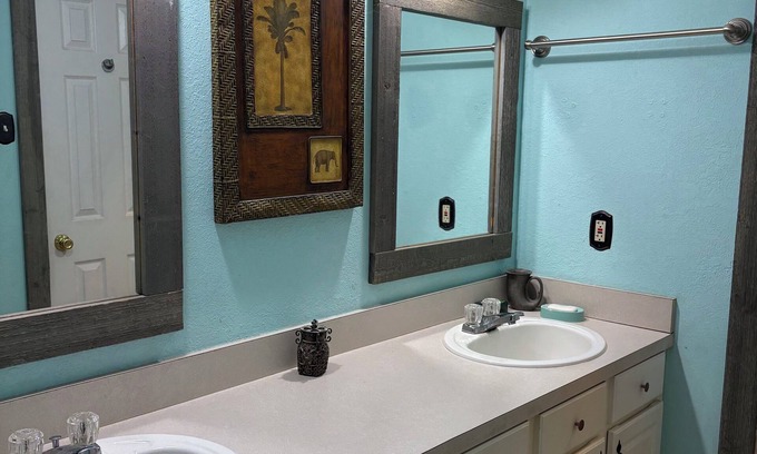West Tawakoni House | Lake House in West Tawakoni. Private room only with whole house amenities
