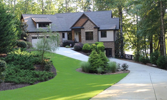 Gainesville House | Lake House on Deep Water with Dock - 4 Bedroom 3 1/2 Bath Sleeps 12