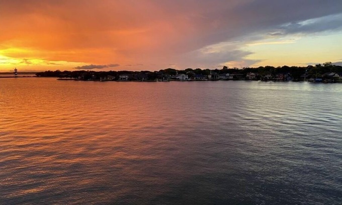 Seven Coves House | Lake house - unit 309