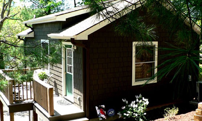 Lake Lure Cottage | Lake Lure Rental: Romantic Lake Getaway