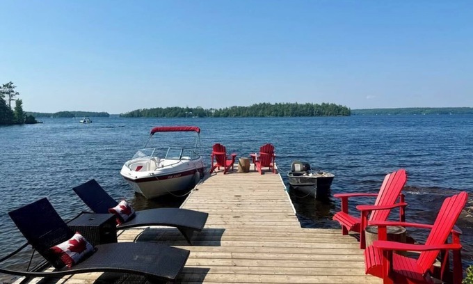 Muskoka Lakes Cottage | LAKE MUSKOKA - THE BEST VIEW ON WALKER'S POINT!