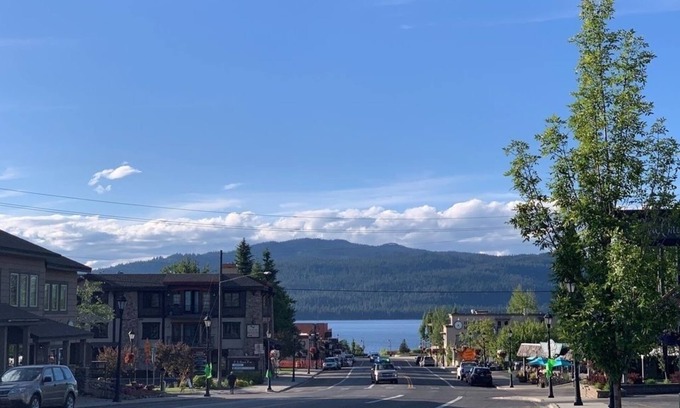 McCall Condo | Lake View Condo Downtown - Walk to Everything