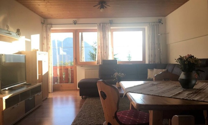 Schoenau am Koenigssee Apartment | Lake-view apartment in Schönau a. Königssee