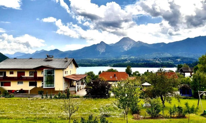Drobollach am Faakersee Apartment | Lake View Drobollach