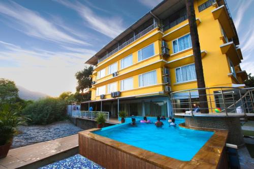 Hudco Colony Resort | Lake View Resort Lonavala
