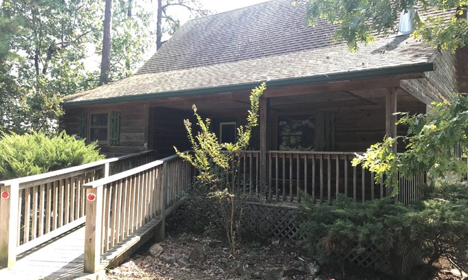 Mount Ida Cottage | Lake view two bedroom, two bath Harbor North luxuryloft cottage with private hot tub overlooking Lake Ouachita. by RedAwning