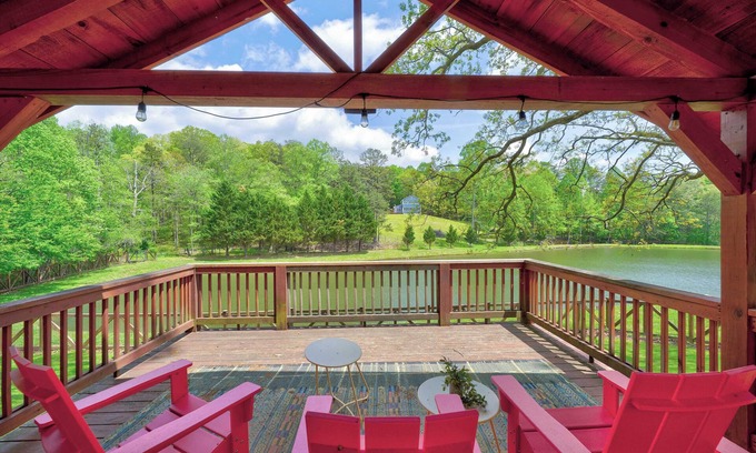 Morganton Cabin | Lake Views | Hot Tub | Fire Pit | Micro Events