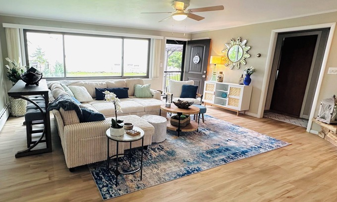 Fox Crossing House | Lake Winnebago Getaway!