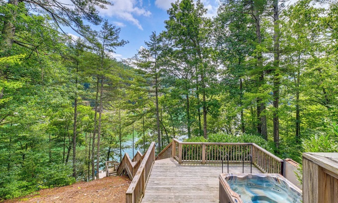 Butler House | Lakefront Butler Home w/Hot Tub & Fire Pit!