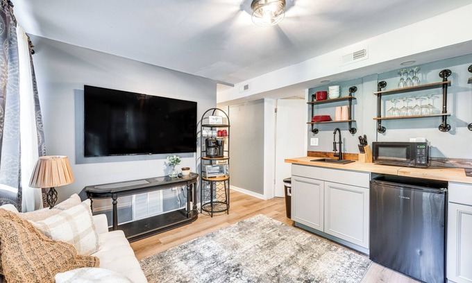 North Chesterfield Apartment | Lakefront Guest Suite Near Richmond