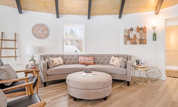 South Haven House | Lakefront lighthouse-style home with central AC, deck & firepit