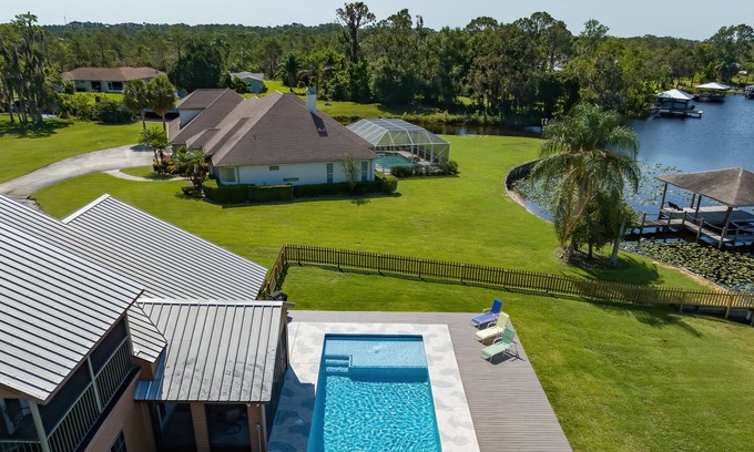 Lake Placid Cabin | Lakefront Lodge with Pool