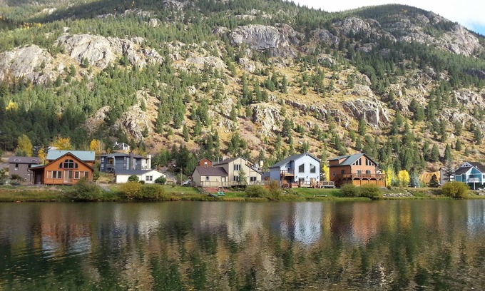Georgetown House | Lakefront - Minutes from Guanella Pass, hiking and fishing!