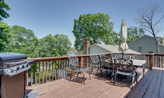 Roach House | Lakefront Missouri Vacation Rental with Dock and Slip!