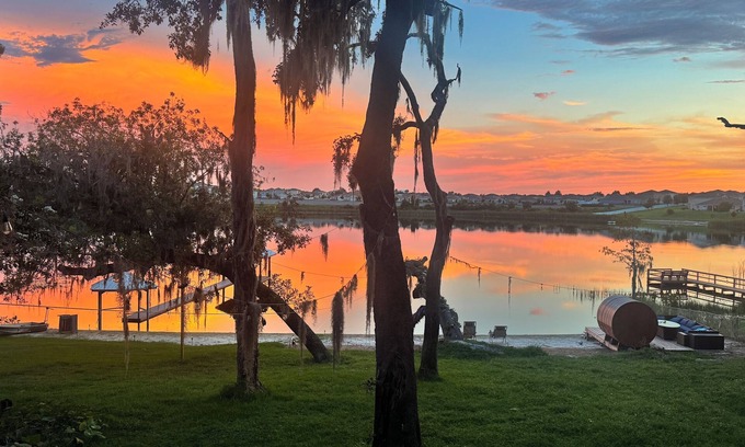 Eustis House | Lakefront Paradise Sauna Hot Tub Jet Skis Sunset Views