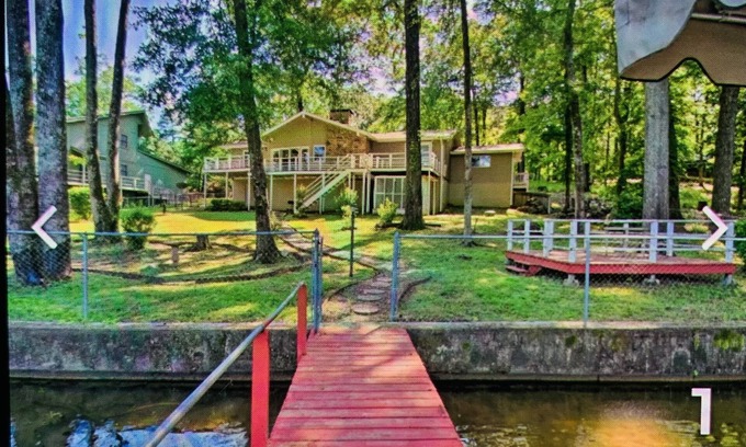 Lake Catherine Resort | Lakefront Retreat w/Deck, Dock & Resort Amenities
