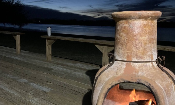 Dinero Cabin | Lakehouse Birdwatcher Paradise