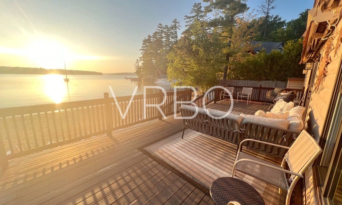 Gilford House | Lakehouse in Gilford sits on 100’ private beach and includes dock slip!