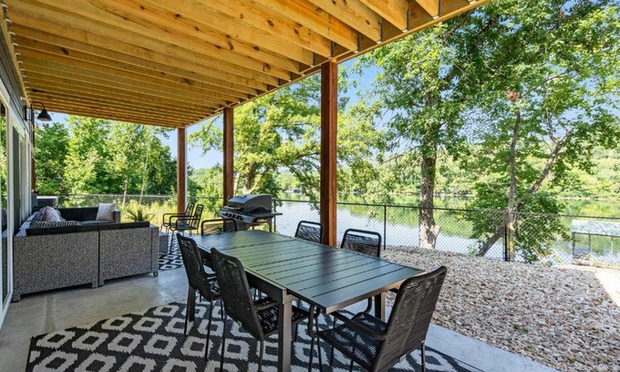 Branson House | Lakeshore Living