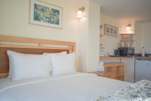 Homer House | Lakeshore Lodging Lodge 613