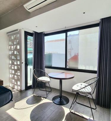 Yen Phu Apartment | Lakesi Stay