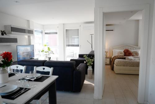 Paradiso Apartment | Lakeside Attic