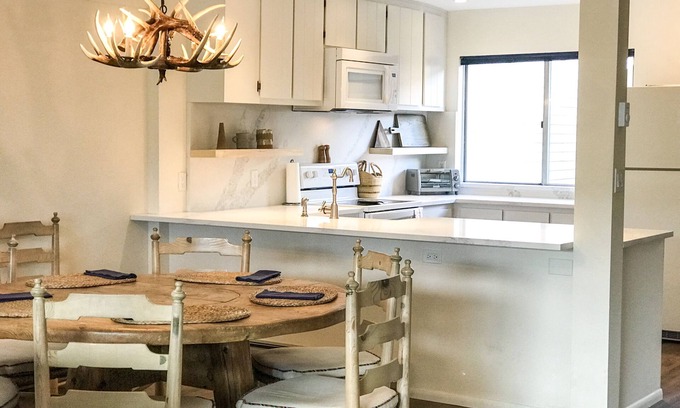 Carbondale Condo | Lakeside condo at Private Ranch (Carbondale, Basalt area)
