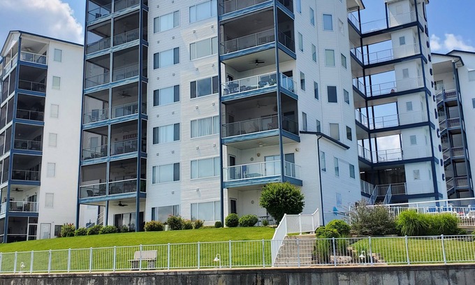Lake Ozark Condo | Lakeside ground level condo with beautiful lake views!