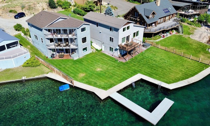 Chelan House | Lakeside Hideaway: Waterfront Home, Decks, Pet-Friendly, Hot Tub, Stunning Views