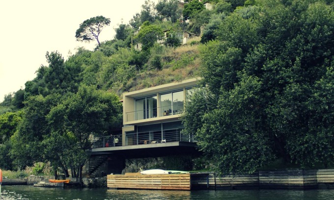 Baiao House | Lakeside house -