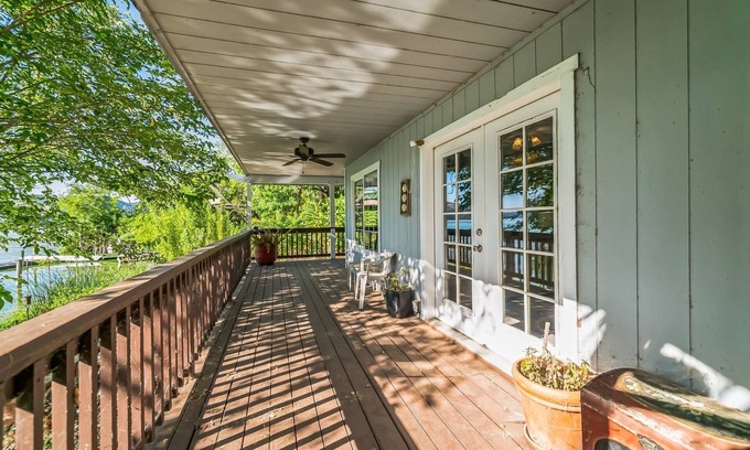 Clearlake Park House | Lakeside Retreat with Private Boat Ramp by RedAwning