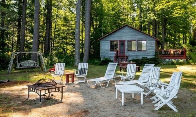 Moultonborough Cabin | Lakeside rustic cabin sleeps 6 on Lake Kanasatka