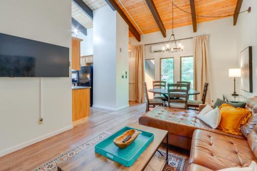 Rathdrum Apartment | Lakeside Winter Walks! Idaho Condo with Resort Perks