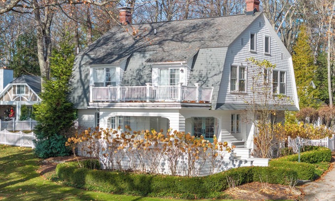 Forest Beach House | Lakeview Bliss: 4 BR, 4.5 BA in Harbor Springs, Sleeps 8