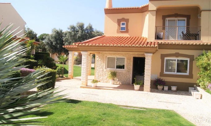 Atalaia Villa | LakeView Boavista