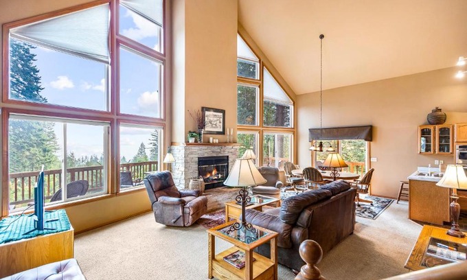 Sandpoint House | Lakeview Chalet