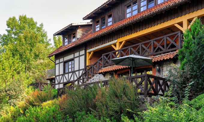 Gorlo Apartment | Lakeview garden studio in Villa