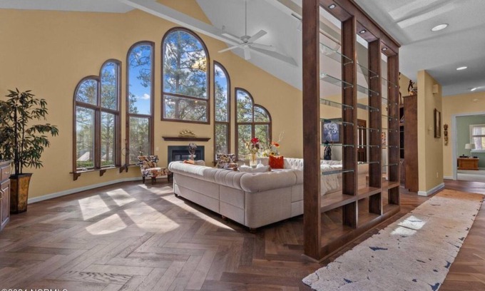 Seven Lakes House | Lakeview Luxury Home /For week of US Open June 2024