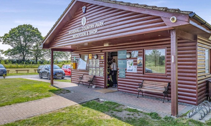 Woodhall Spa Ski Chalet | Lakeview Premier Pet Friendly
