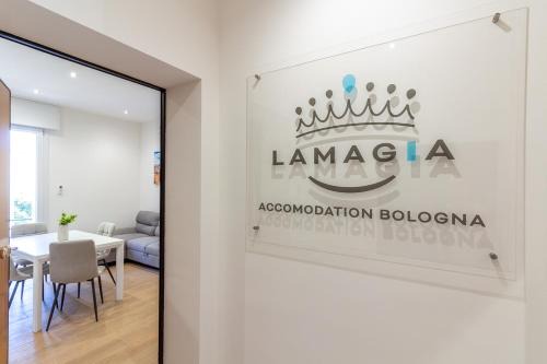 San Donato-San Vitale Apartment | Lamagia