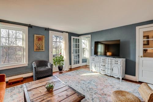 Lambertville Apartment | Lambertville Retreat - Walk to Shopping and Dining!