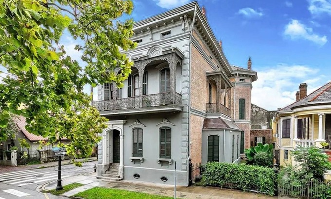 Faubourg Marigny Bed & Breakfast | Lanaux Main House 5 BR/4BA Historic Mansion gateway to Frenchmen St. + Fr Qtr