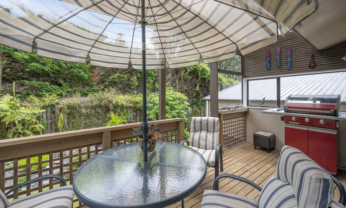 Ngongotaha House | LANCASHIRE FOLD A COSY WELL EQUIPPED COTTAGE FOR 4 WITH GREAT REVIEWSn