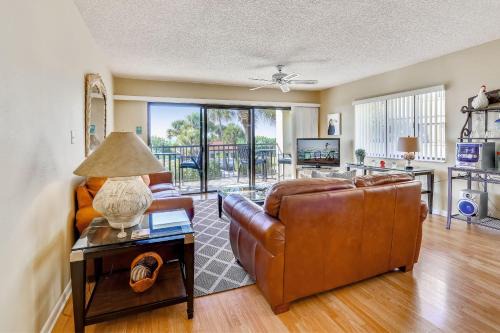 Sunset Beach House | Land's End 10-205 Beach Front